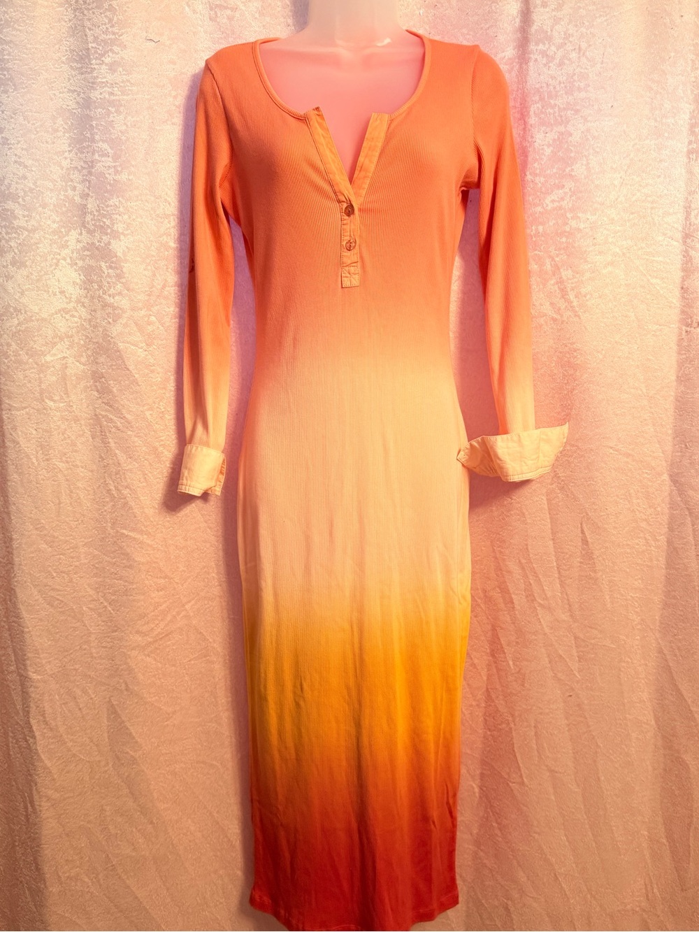 - YFB -  🍑 Ombré Henley Maxi Dress 🔥🔥🔥